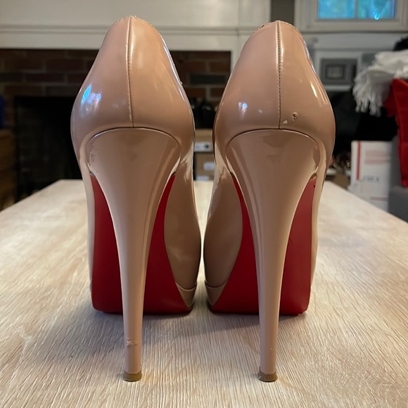 Louboutin Altadama 140MM Nude Patent - 37 - Picture 4 of 10